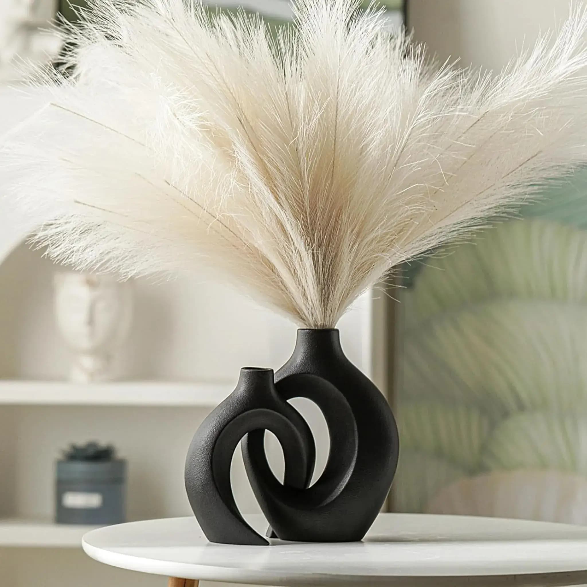 Aura Interlocking Ceramic Loop Vase Set thumbnail 4